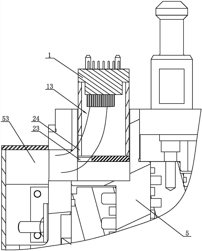 Floatable electrical plug support assembly