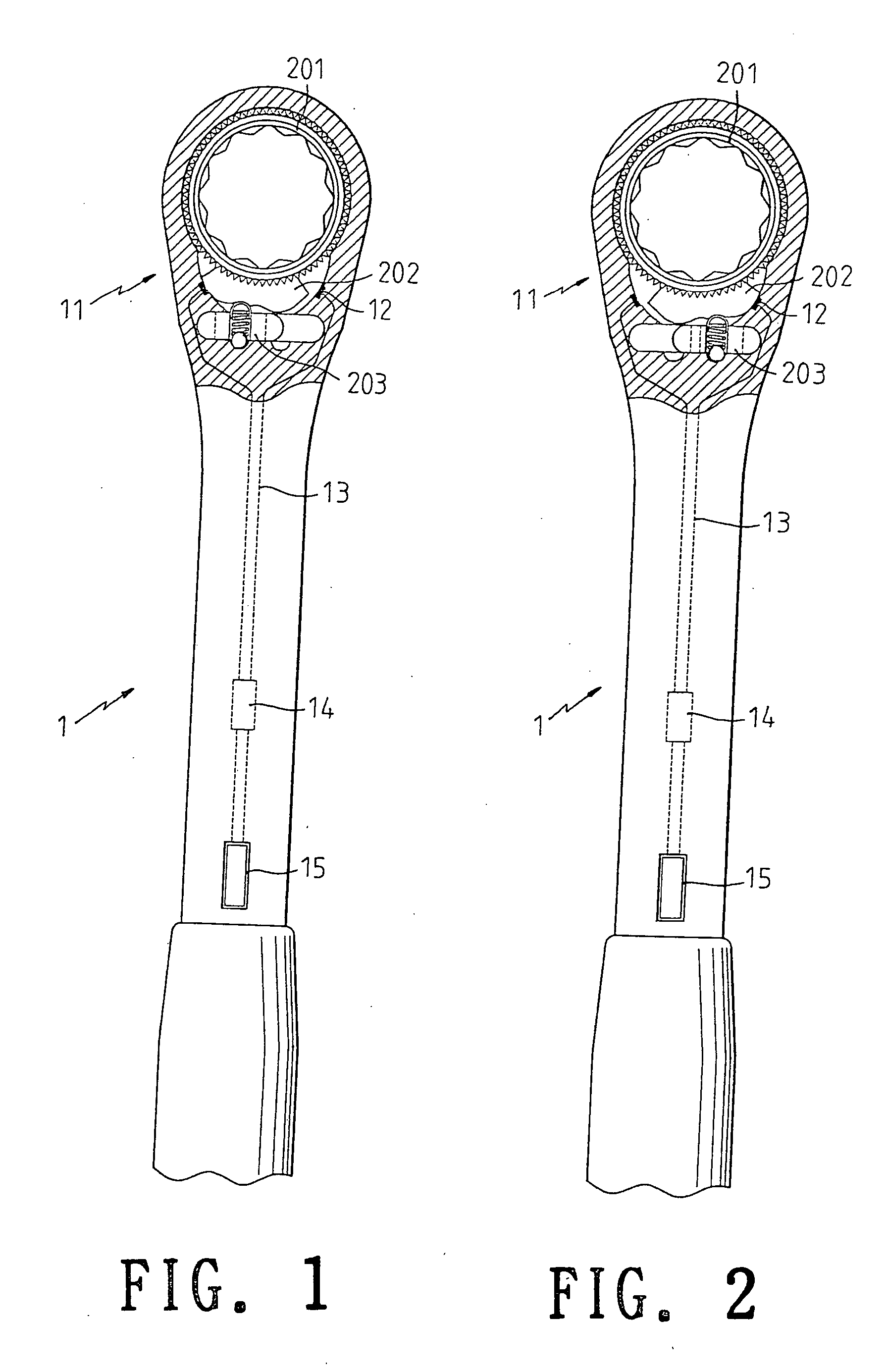 Hand tool with torque detection device