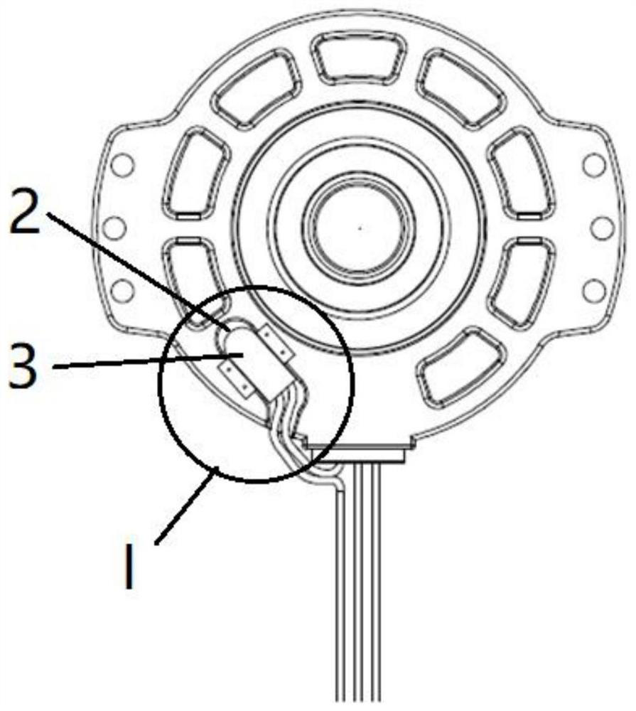 Plastic package motor and electrical equipment provided with plastic package motor