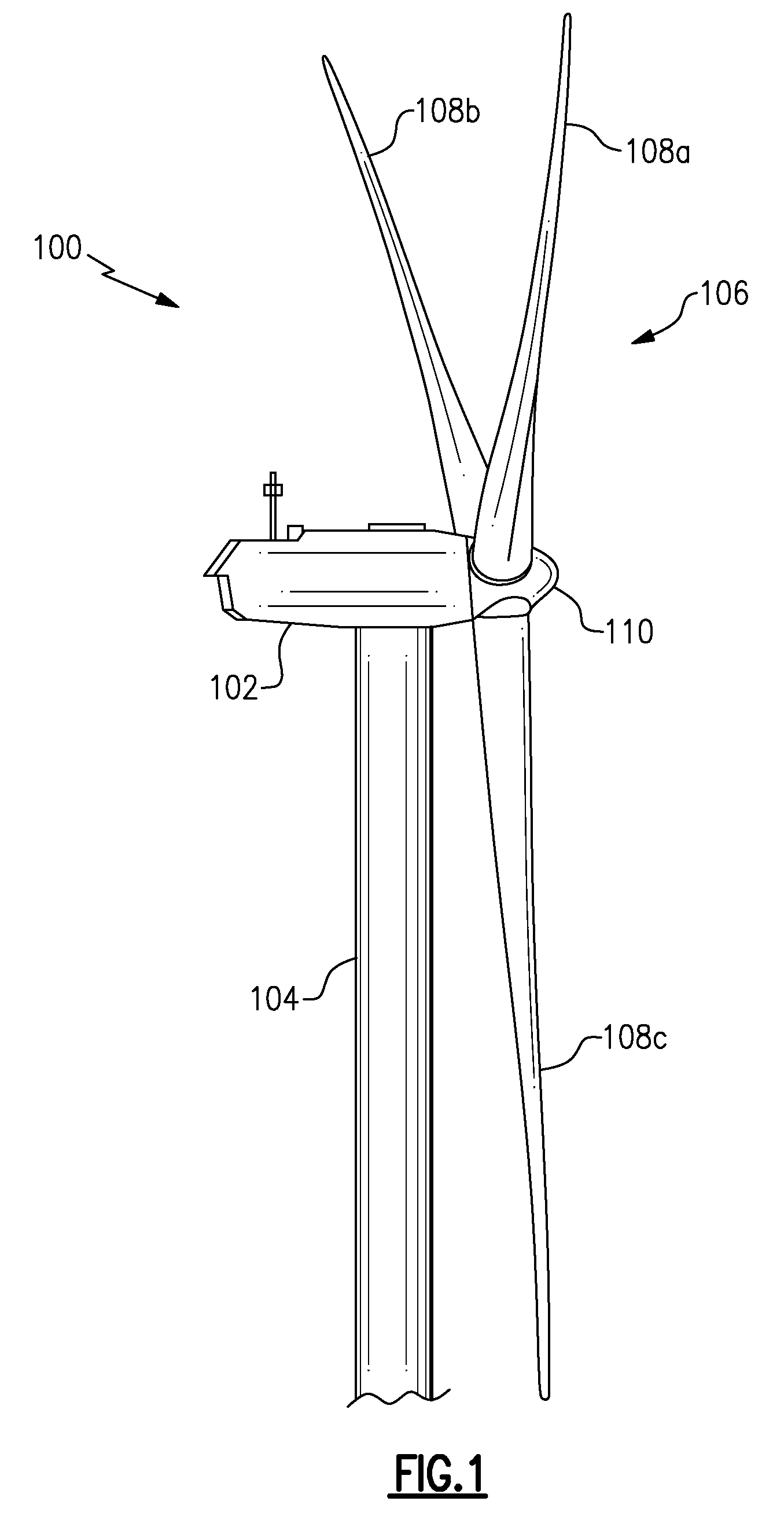 Apparatus and method for reducing asymmetric rotor loads in wind turbines during shutdown