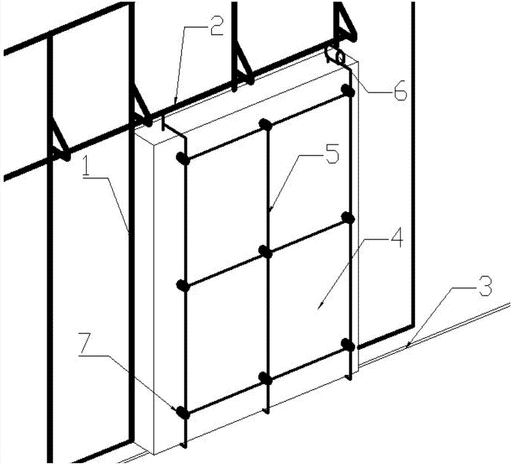 Outer door opening and closing structure for large high and low temperature environmental test chamber