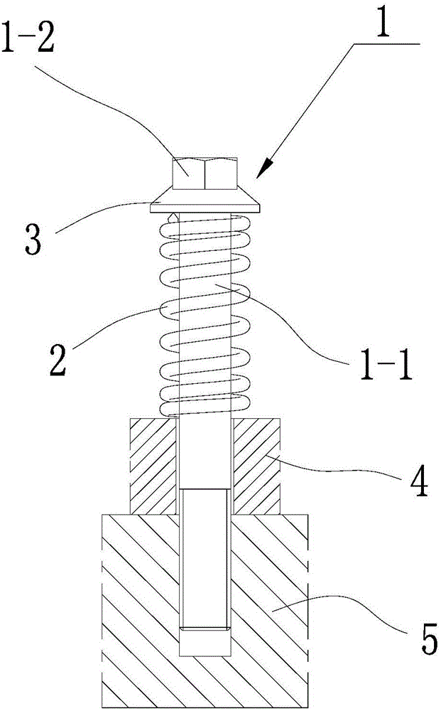 Looseness-prevention connecting structure with controllable pretightening force of engine cylinder head cover