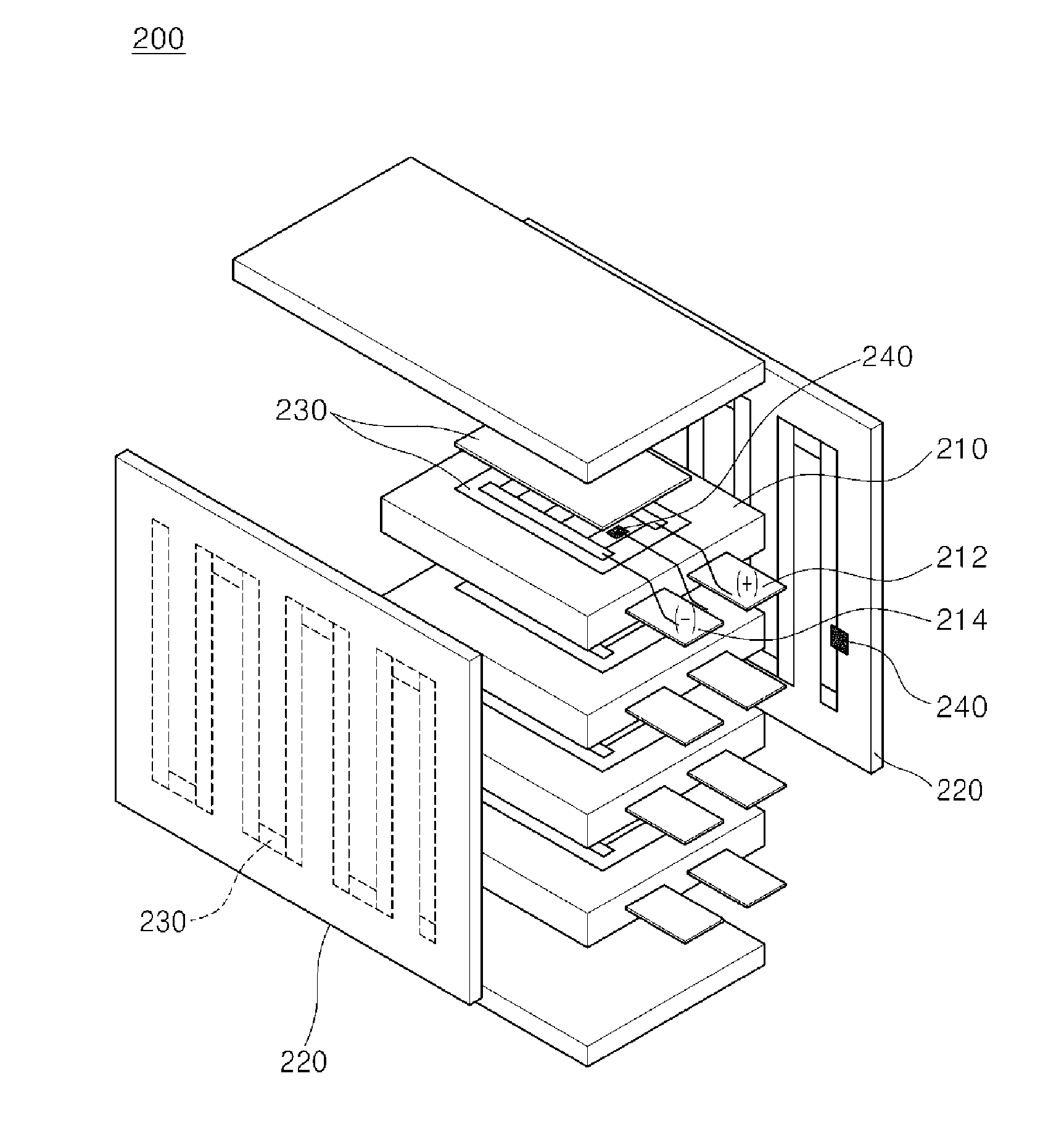 Battery assembly having a heat-dissipating and heat-emitting functions