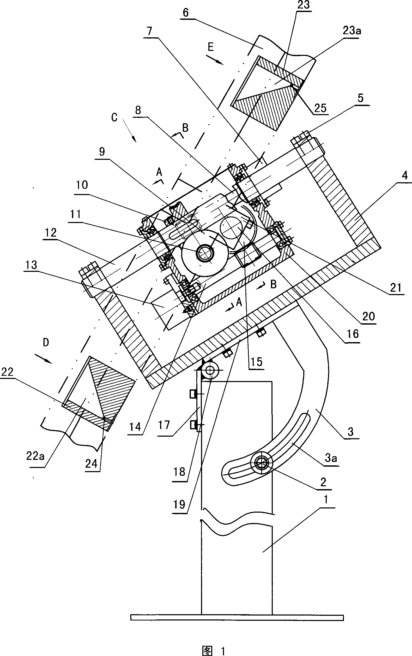 Automatically tracking device for elevation rotating shaft fixed solar receiver