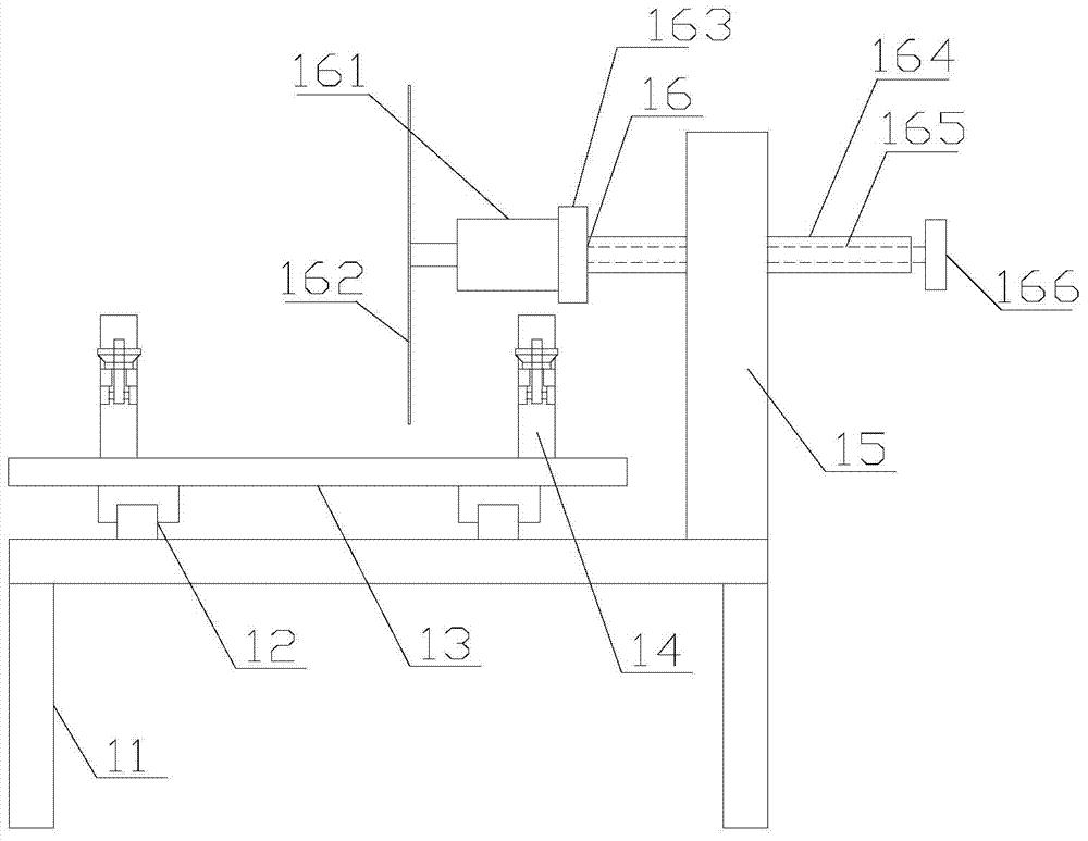 Interlining spreading and cutting machine