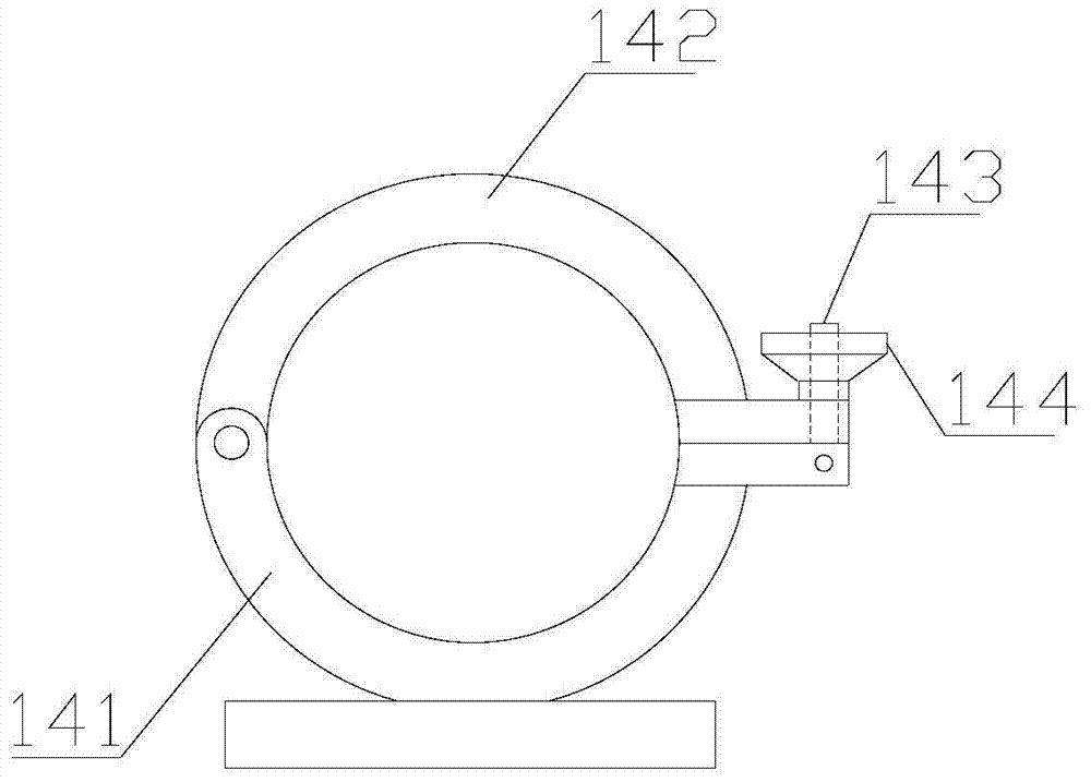 Interlining spreading and cutting machine