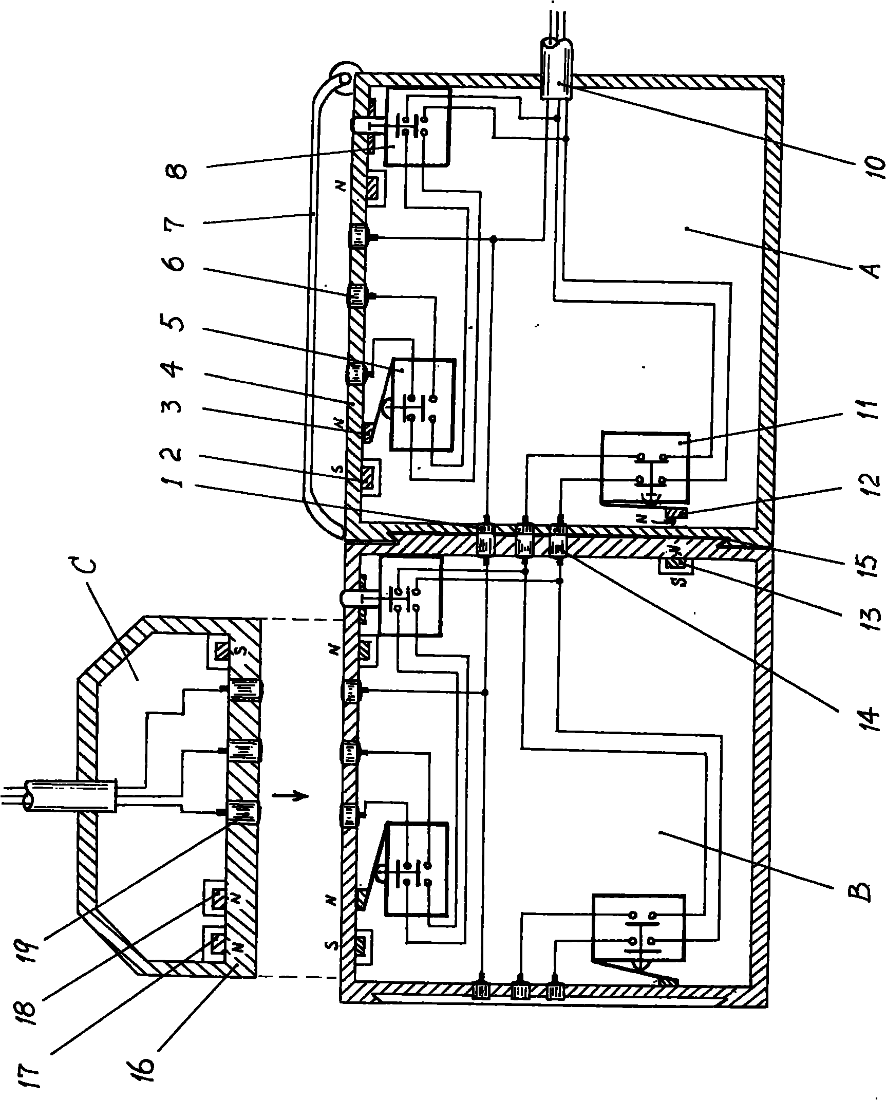 Magnetic suction socket and combination socket