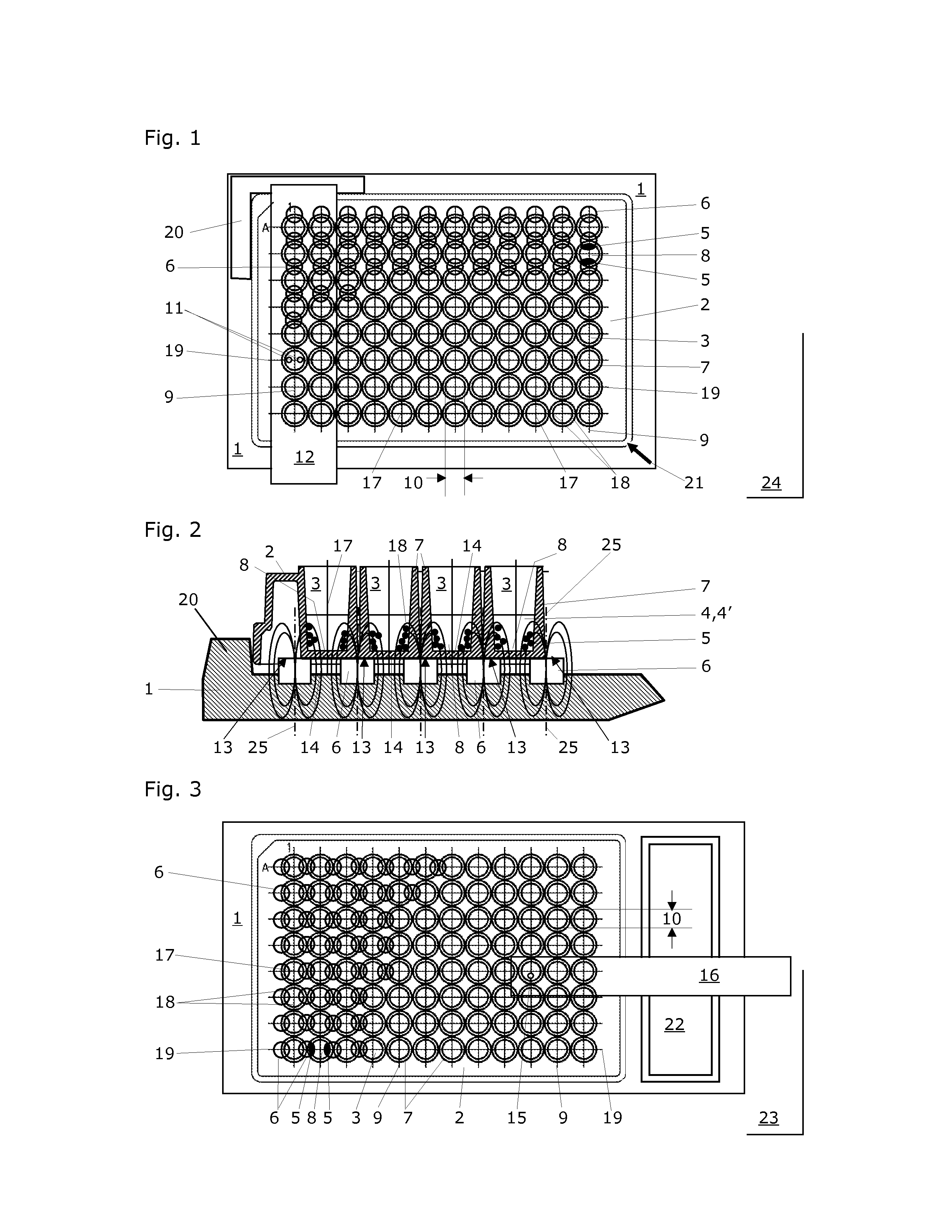 Microplate carrier having magnets