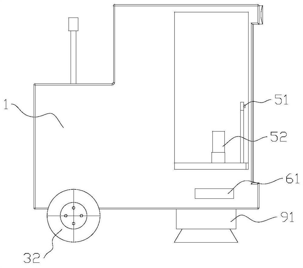 An unmanned cleaning vehicle and its driving method