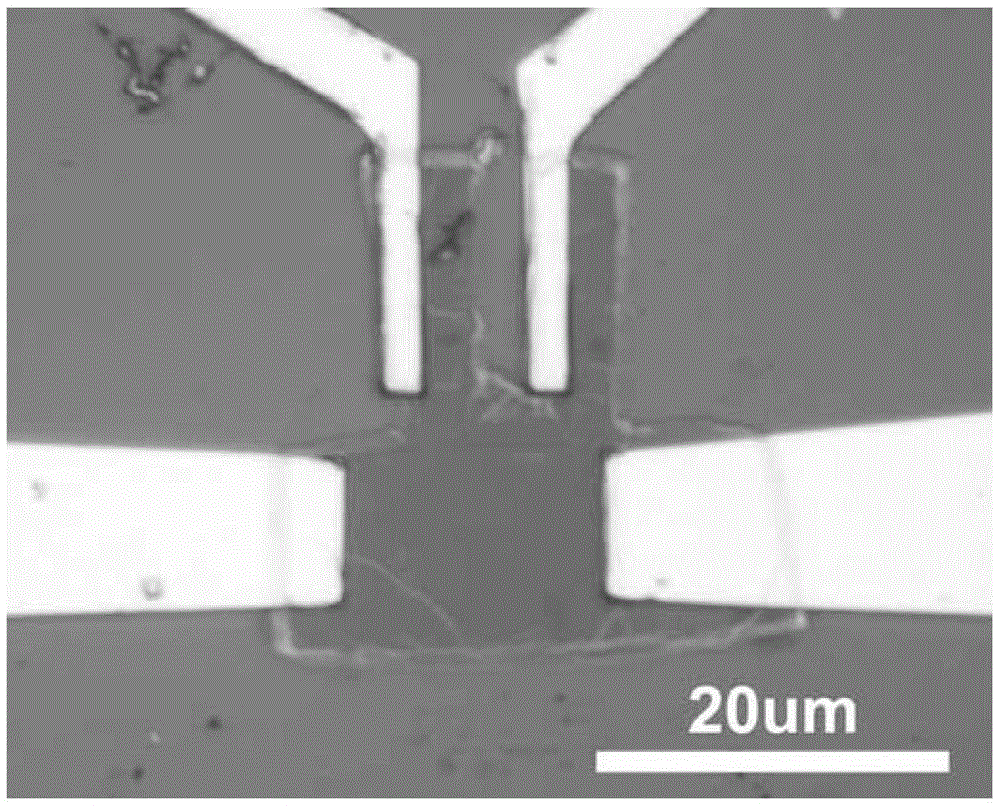 A low-cost method for preparing large-size single-crystal graphene