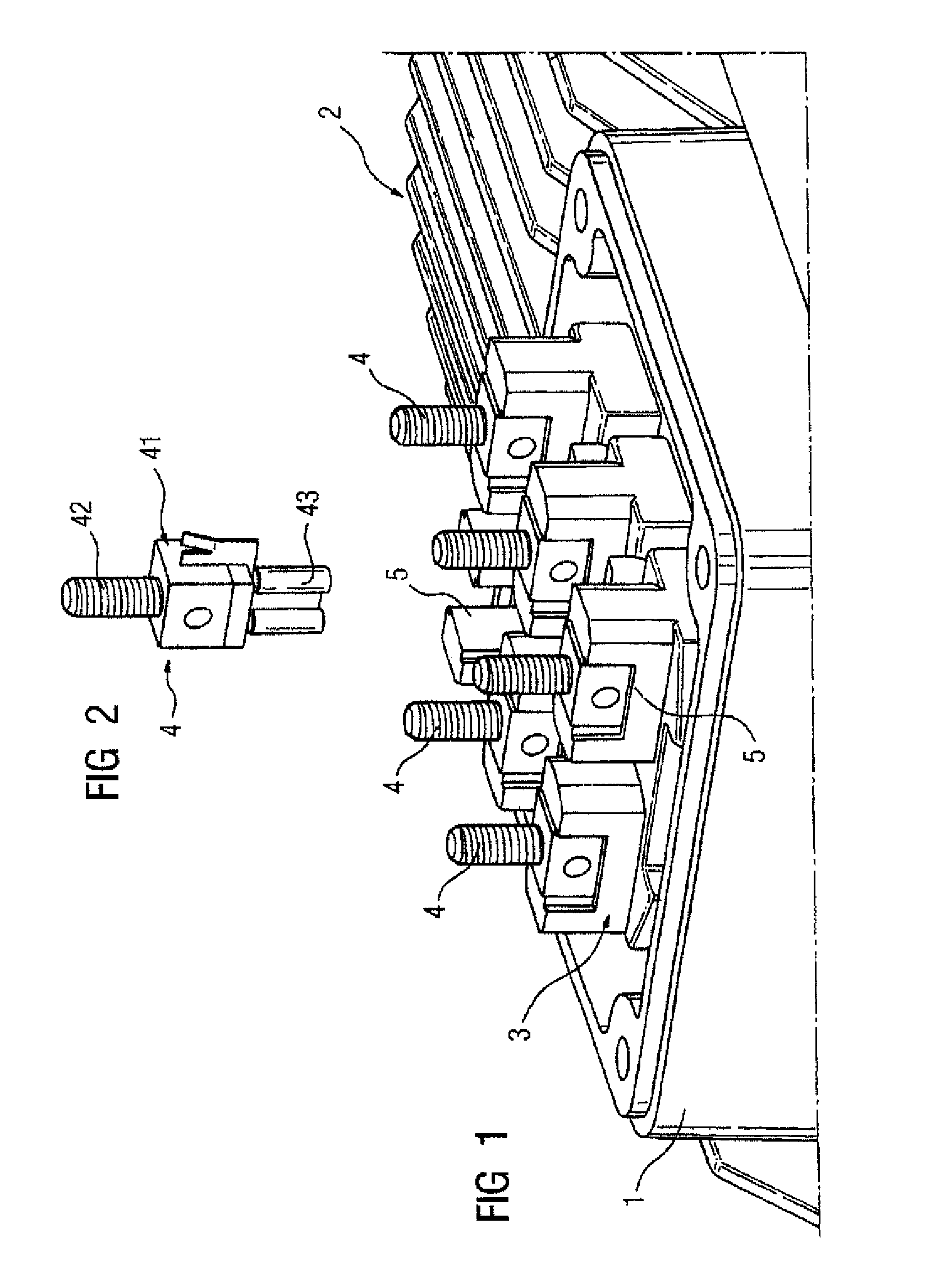Connection device for an electrical machine