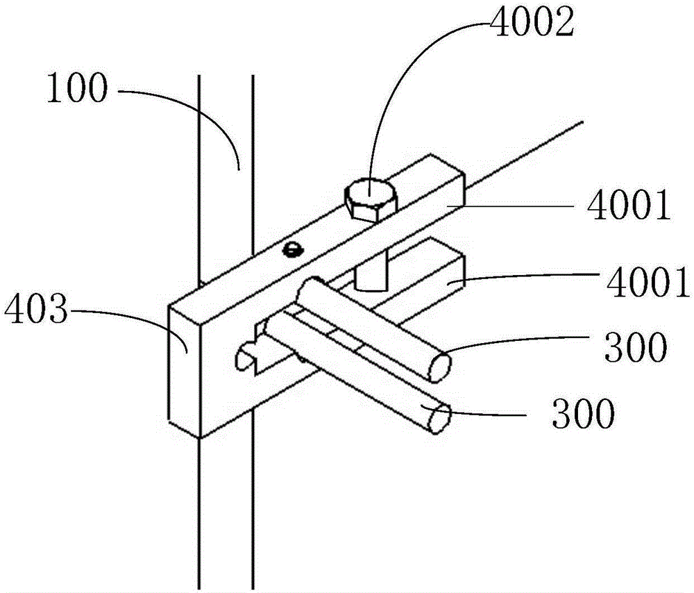 A splicing screen and display device