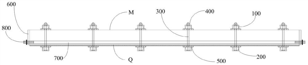 Prestress applying device and method for reinforcing laminated wood beam