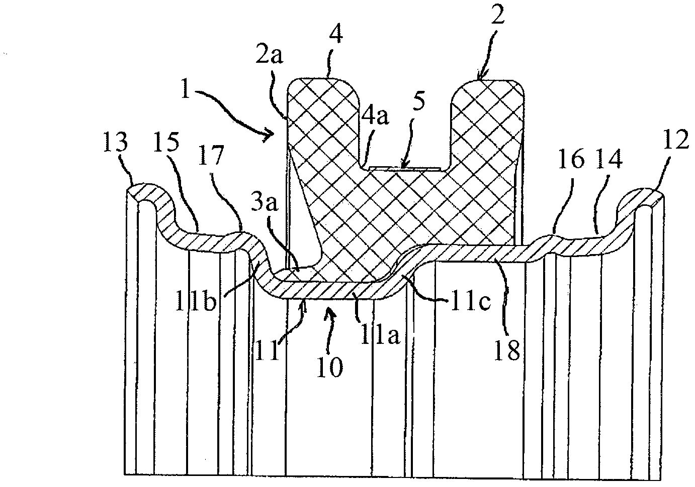 Flat-running device for an automobile, mounted assembly including same and related mounting/removal method