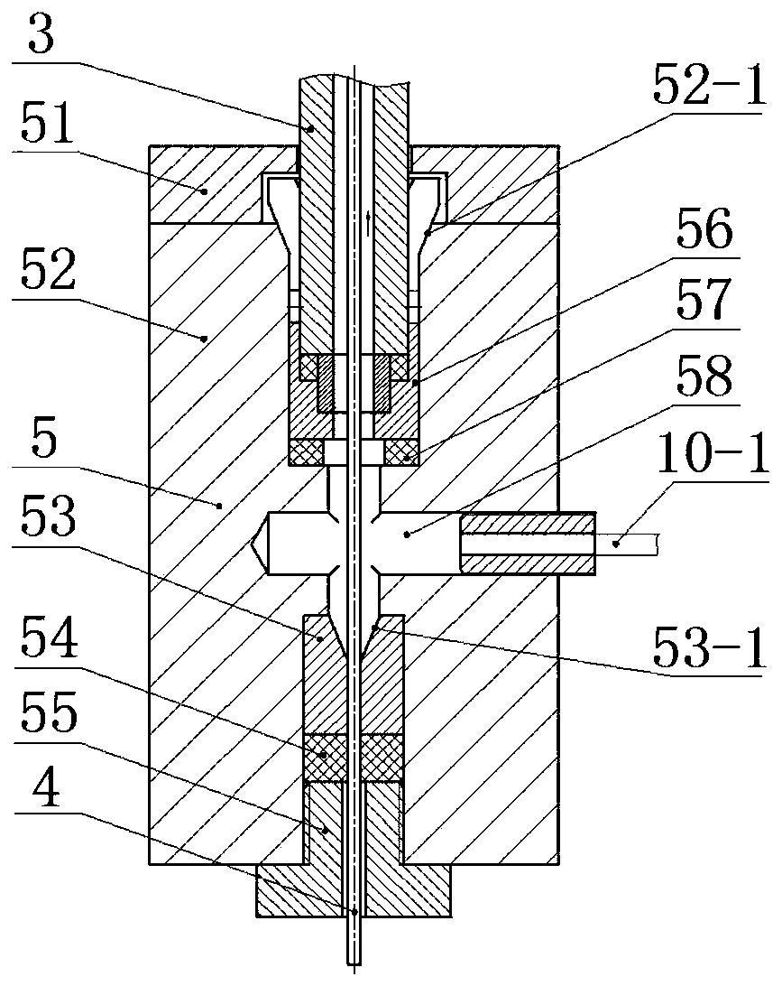 Slender pipe part single-piece independent power supply and flowing chromium plating device