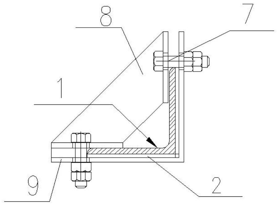 Reinforcing method for improving net section strength of externally-attached plate type old line iron tower