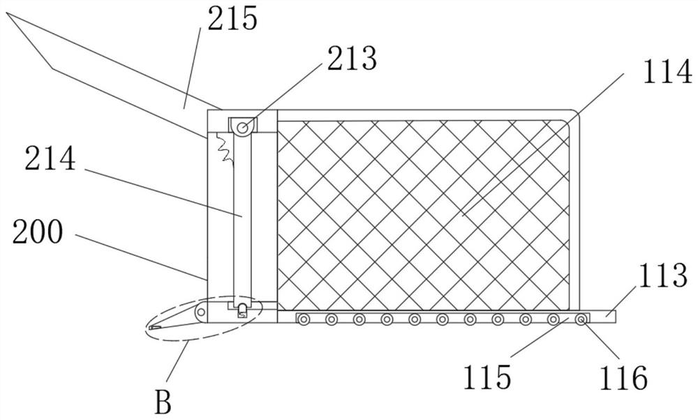 Underwater garbage cleaning and conveying device for ocean engineering