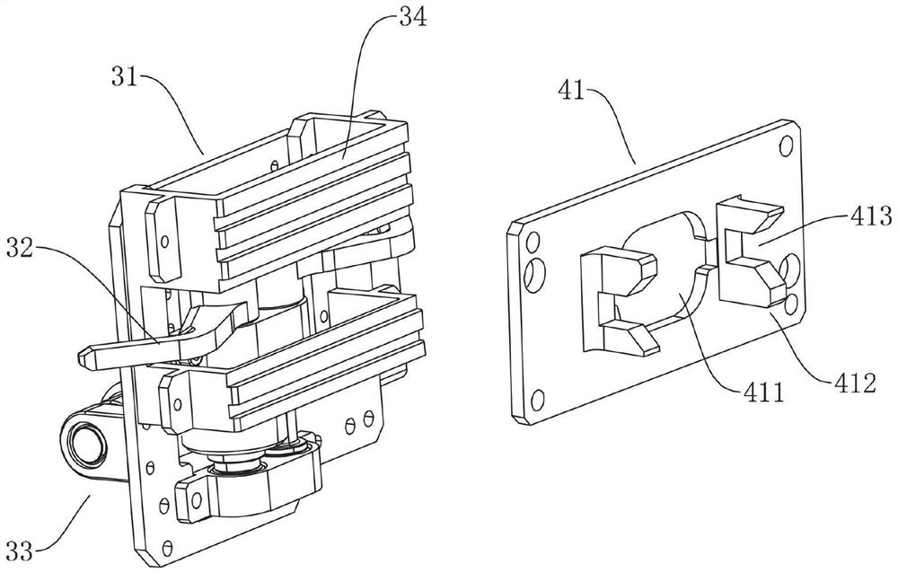 Wheel-track-replaceable miniature reconfigurable mobile robot