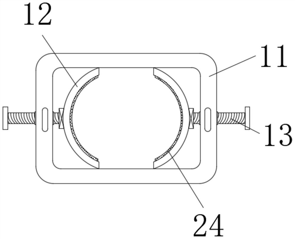 Tree lifting device for garden engineering