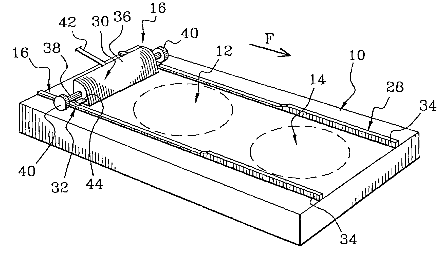 Device for applying thin layers of a powder or pulverulent material and corresponding method