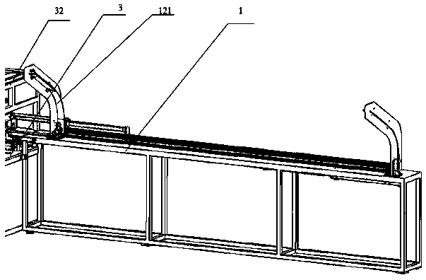 Novel full-automatic pipe cutting and punching integrated device