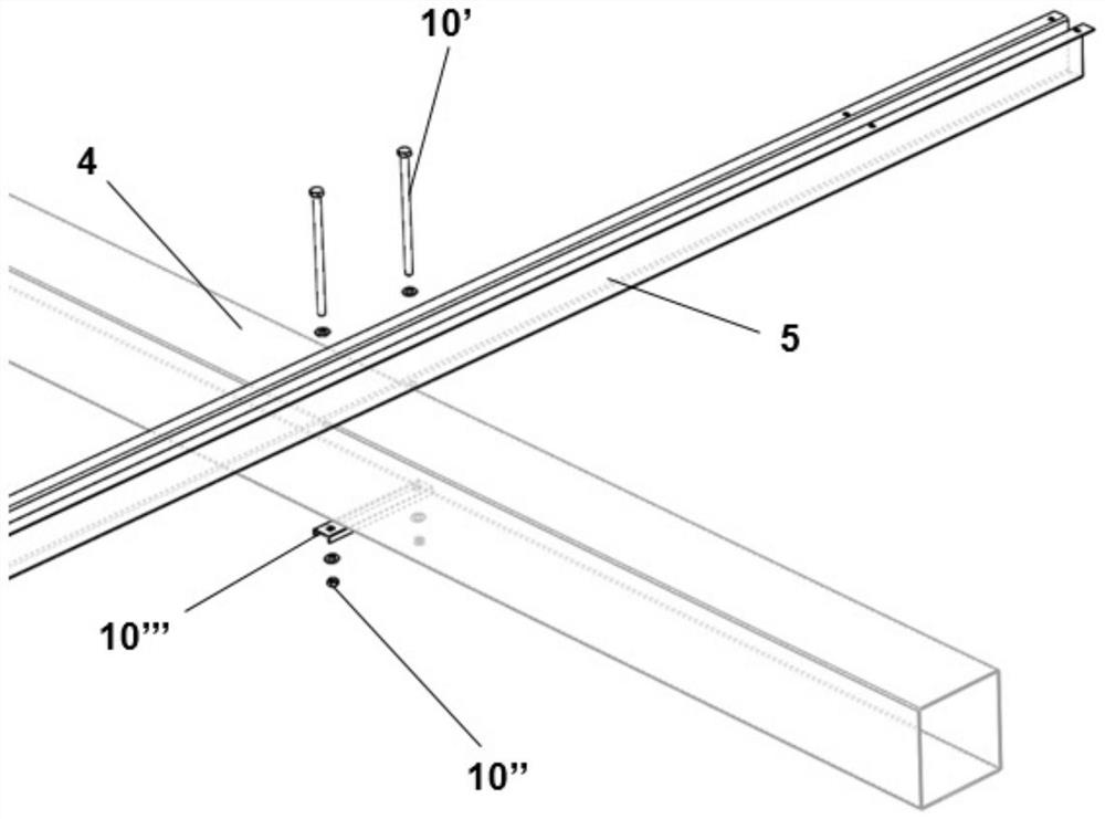 Pre-assembly device for photovoltaic solar tracker and related pre-assembly method