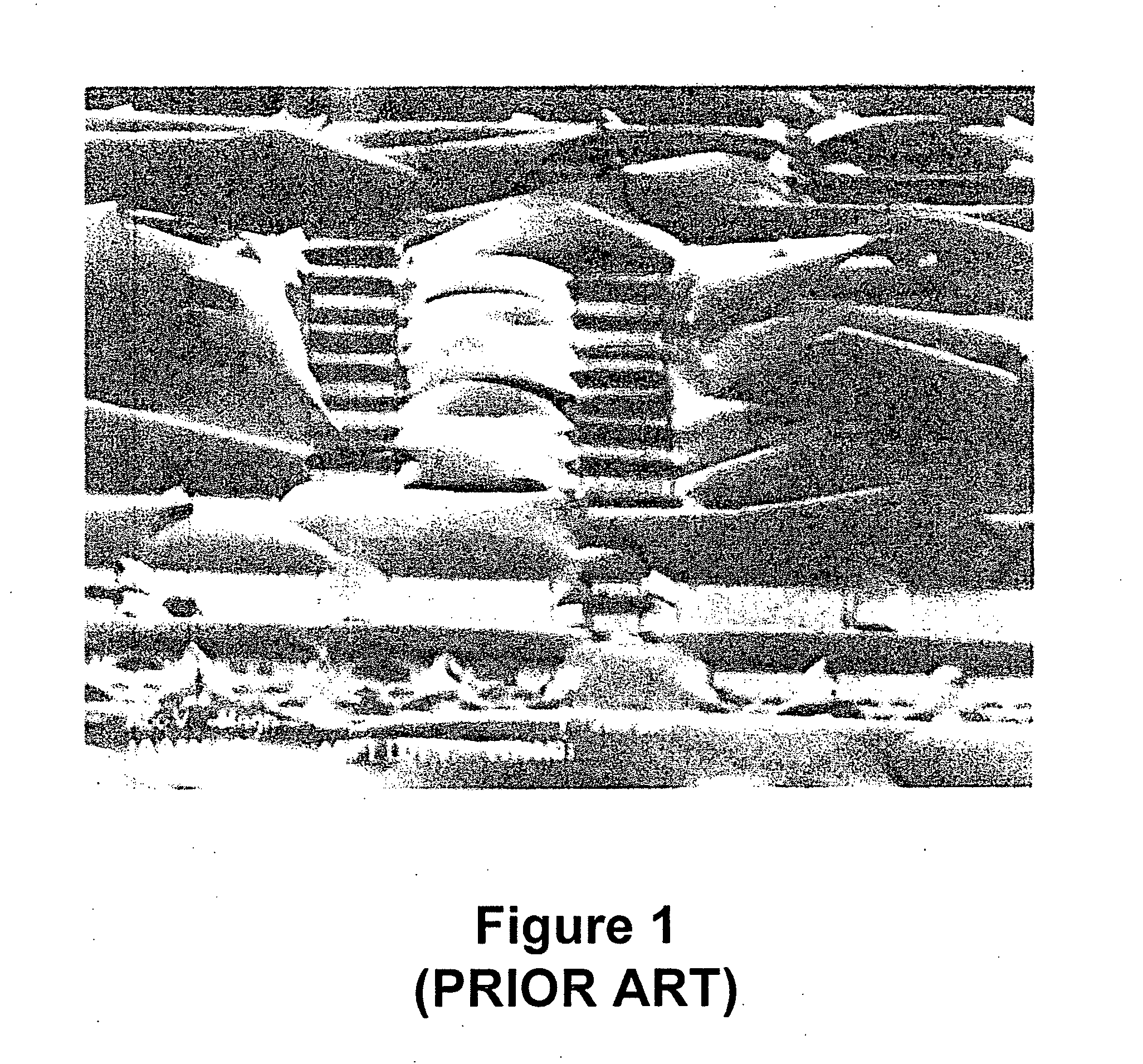 Epitaxial nucleation and buffer sequence for via-compatible InAs/AlGaSb HEMTs