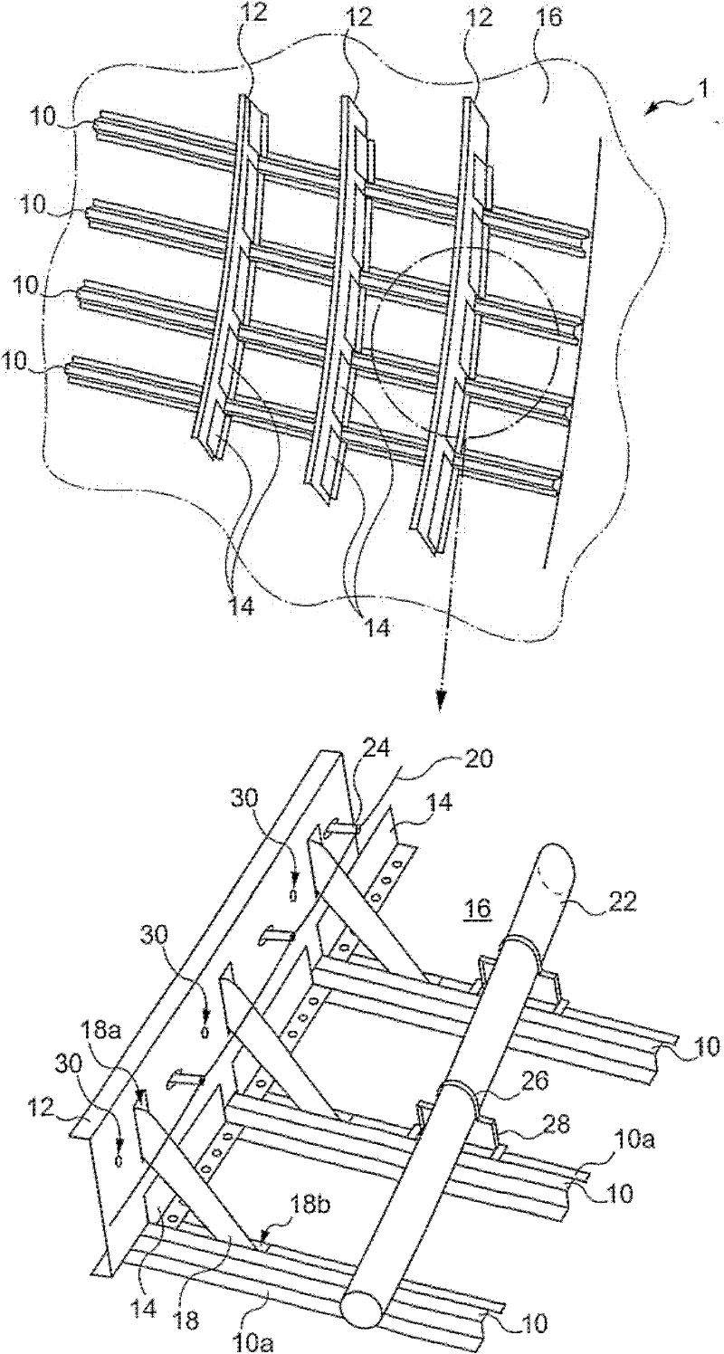 Fuselage structure for the combined fastening of an insulation mattress and devices, and aircraft including such a structure