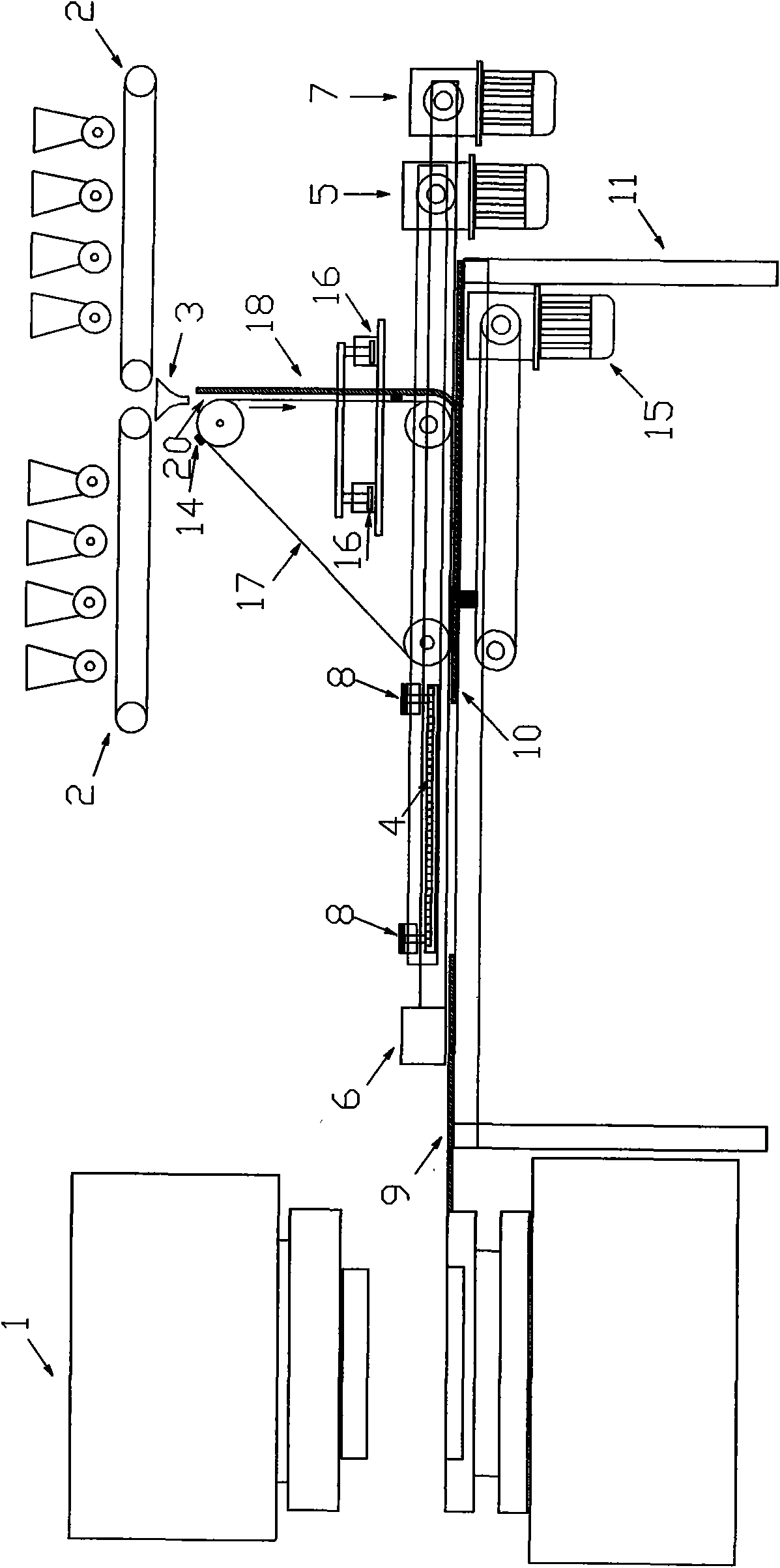 Vertical-blanking-mode material distributing machine of ceramic presser and distributing method thereof