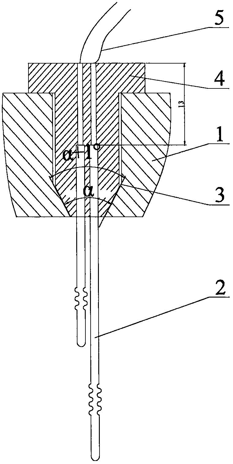 Superhigh-pressure temperature sensor