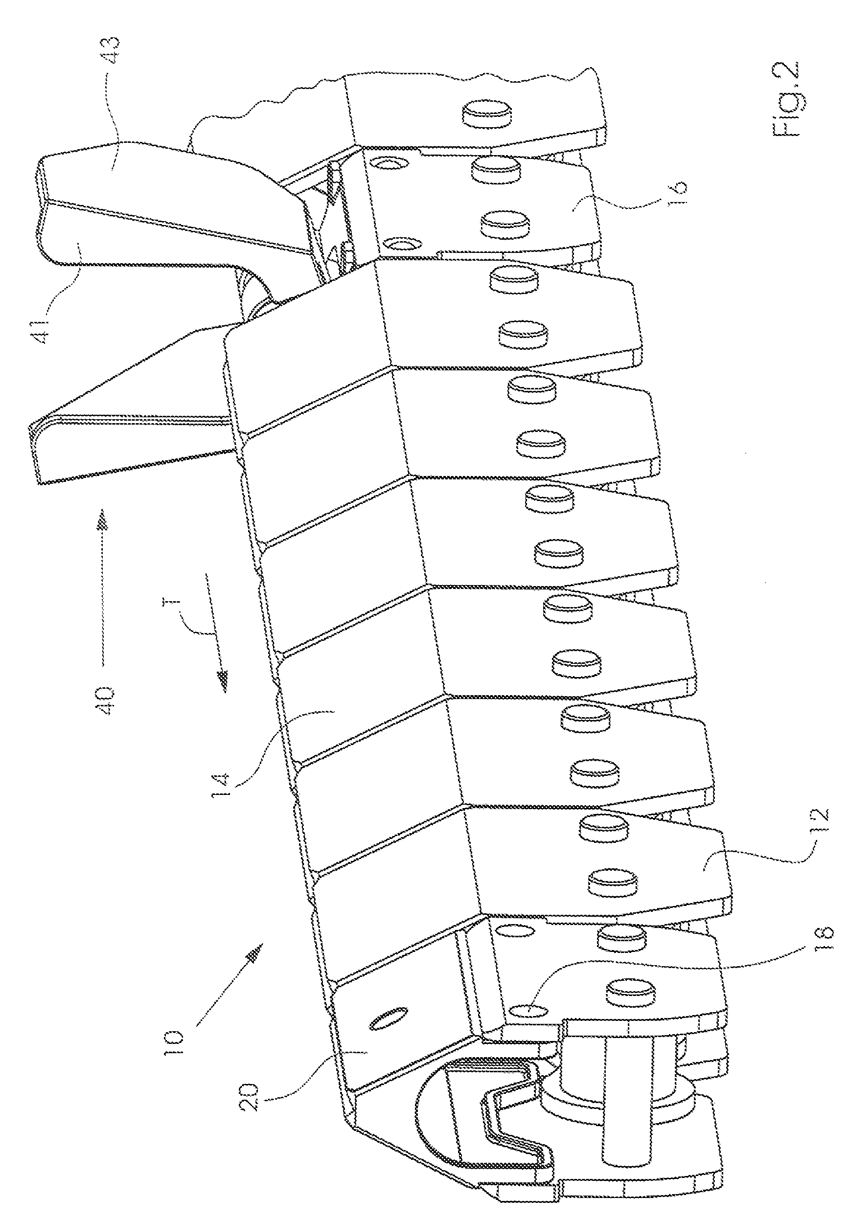 Driving element and saddle chain