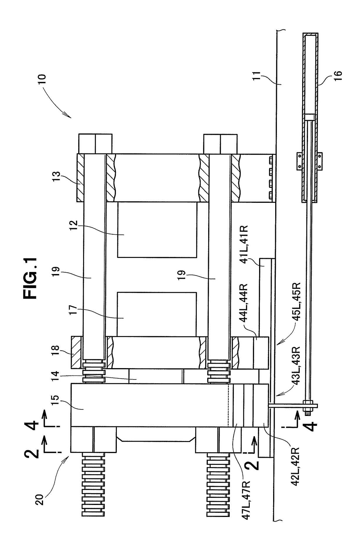 Mold clamping apparatus