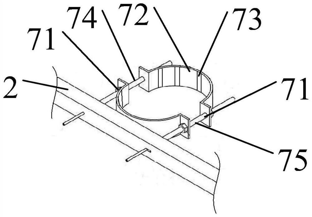 A cable support mechanism with a clamping device