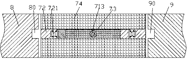 A kind of covering equipment for moving gaps in carriages