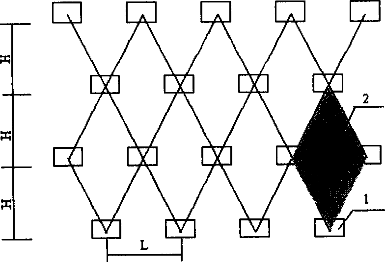 Sill-free sublevel caving method with drift space greater than sublevel height