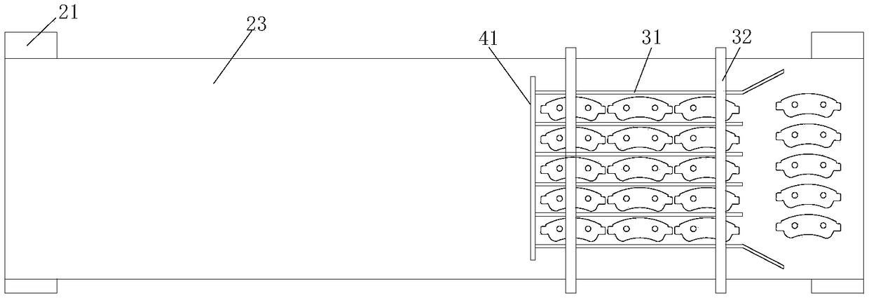 Gluing device for steel backings for brake pad