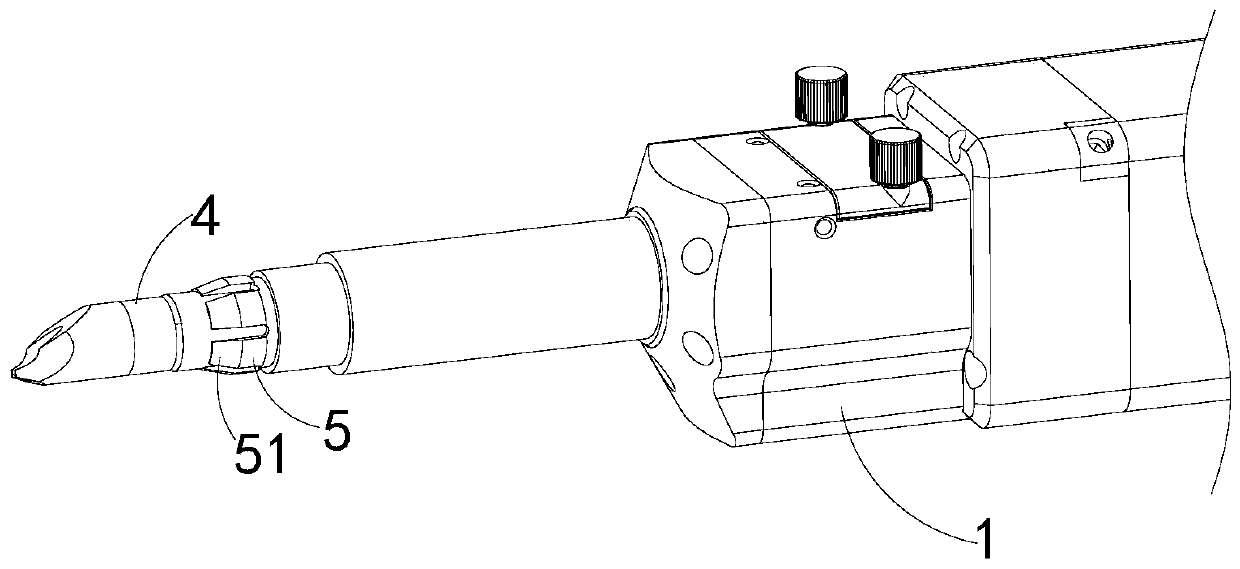 Handheld laser gun head capable of adjusting light spot