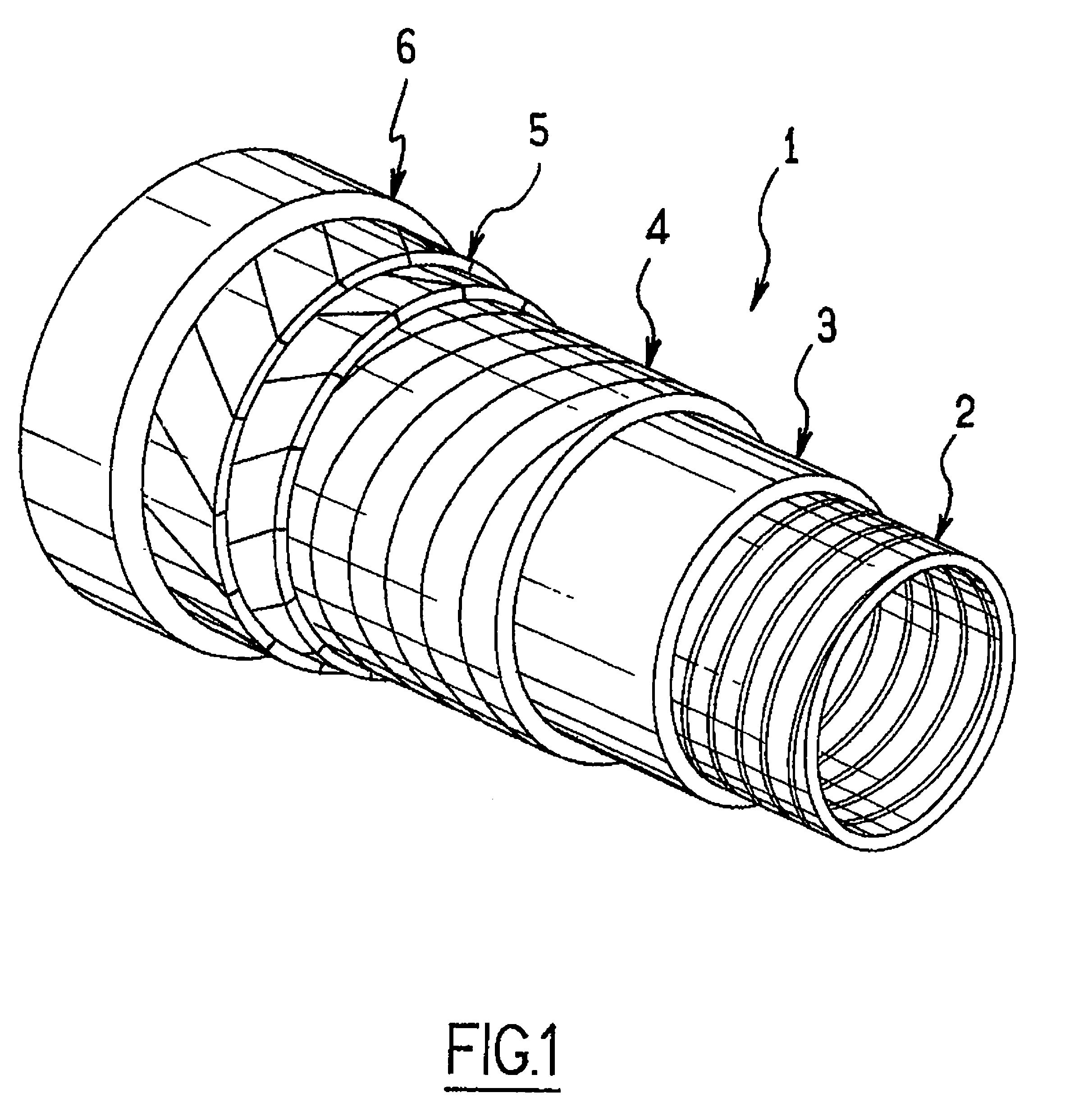 Flexible pipe for transporting hydrocarbons, which includes a tubular pipe carcass made of interlocked metal strip