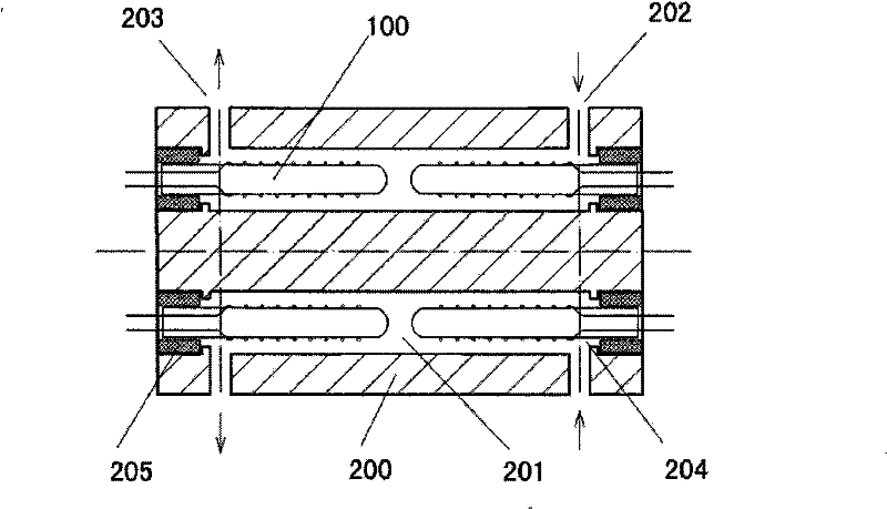 Solid thermal conductivity detector for cylindrical thermal sensitive region