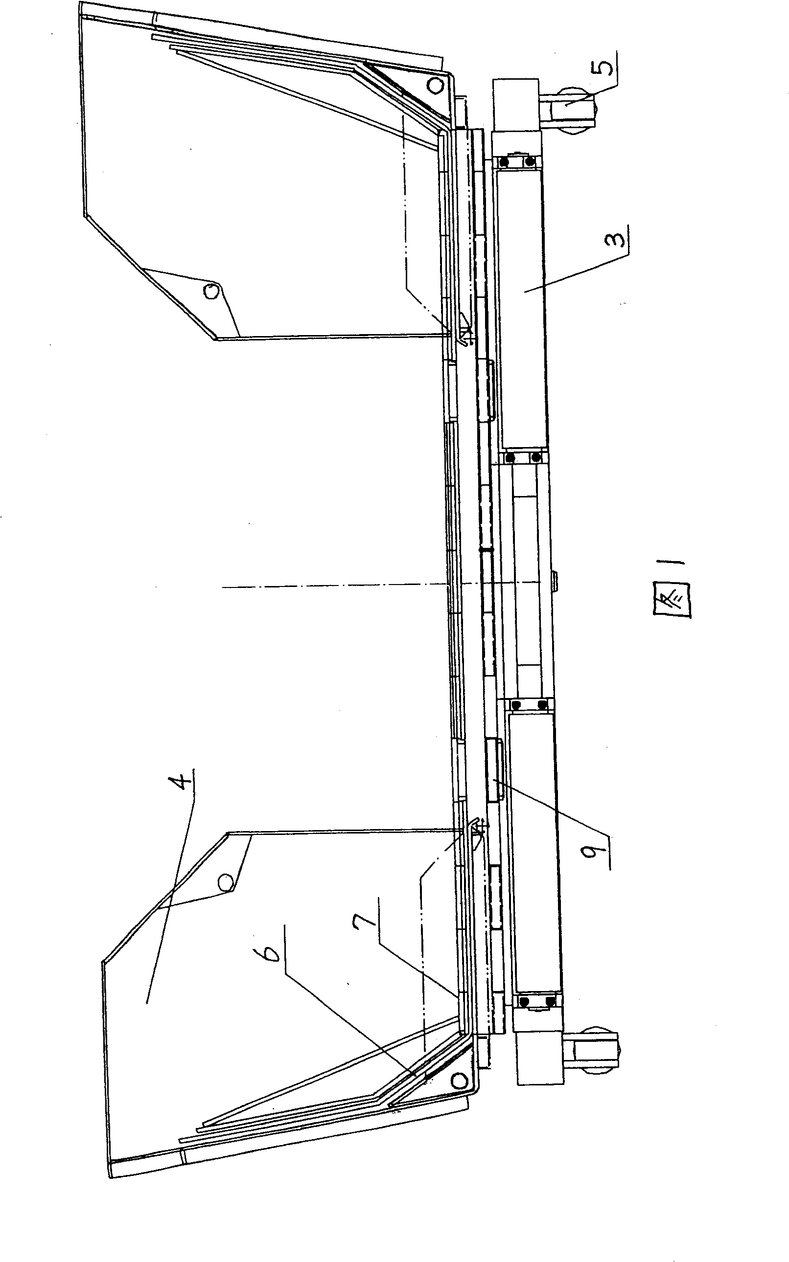 Flex overturning type auxiliary movable hopper for spreading machine