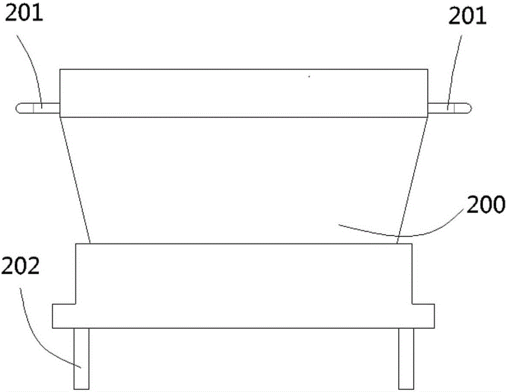 Automatic cleaning machine for products transferred by mechanical arm