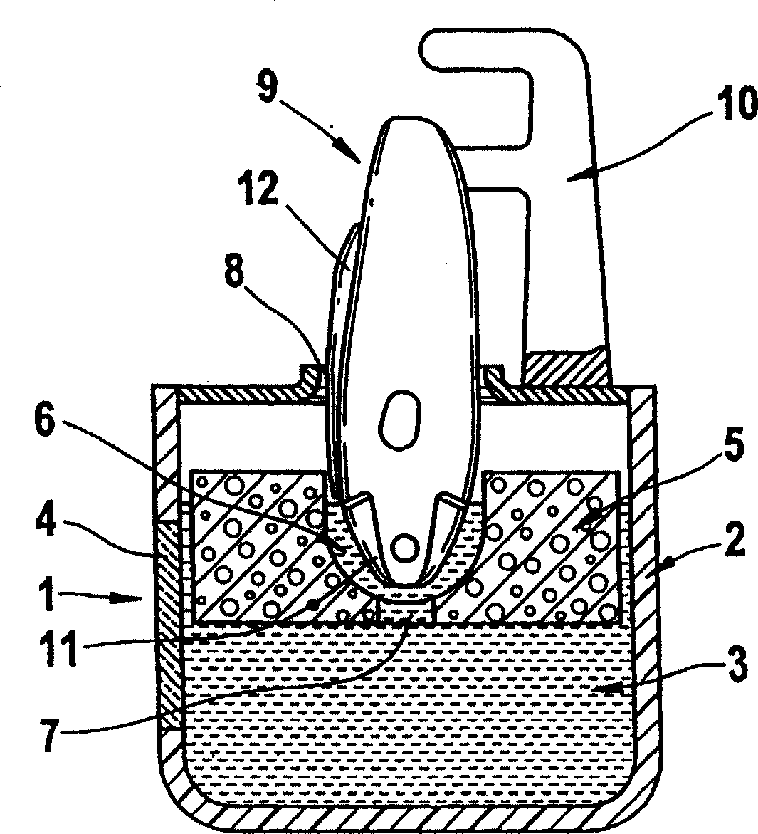 Cleaning device for a shaving apparatus