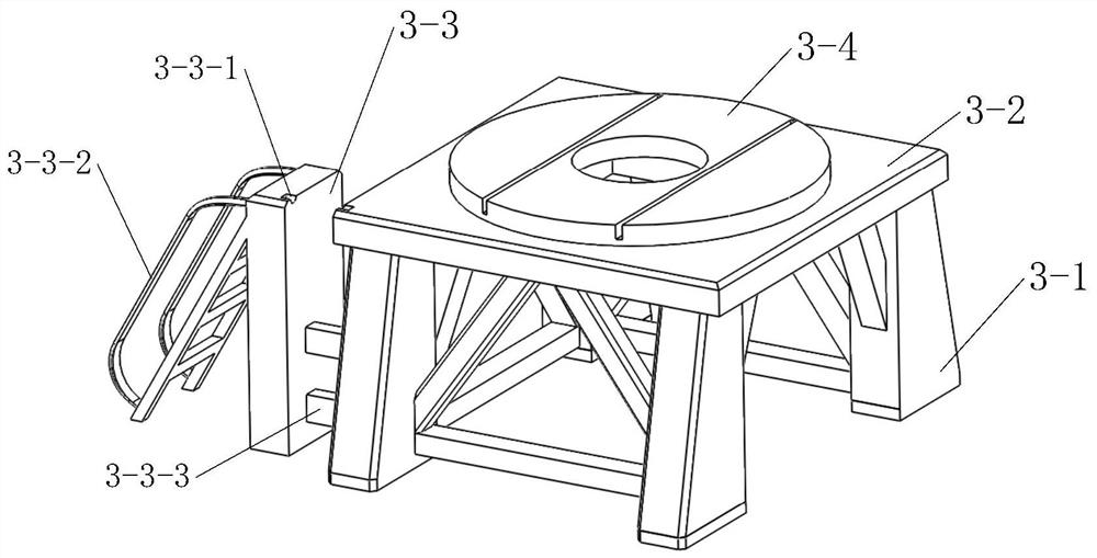 A mandrel installation device for a flexible marine propeller