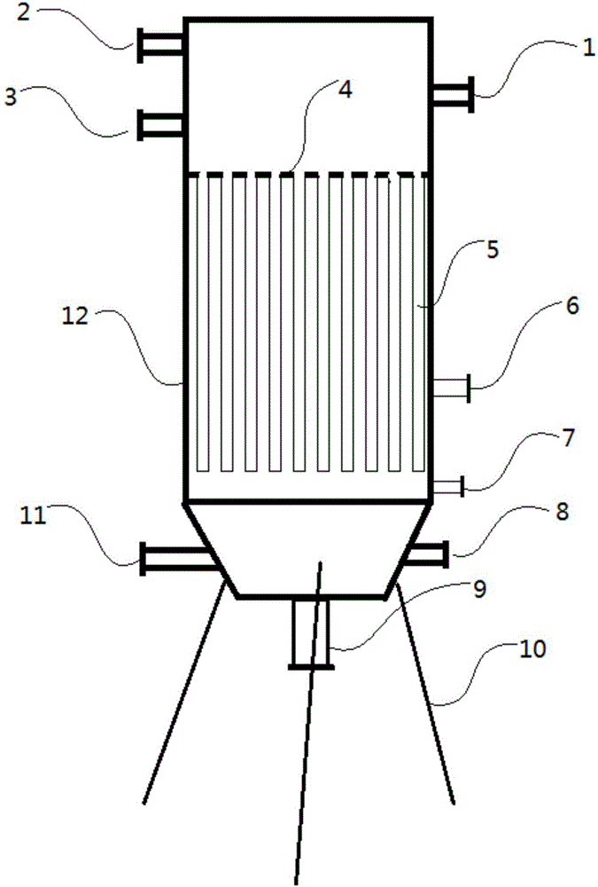 Ammonium phosphate slurry filtering device and cleaning method thereof