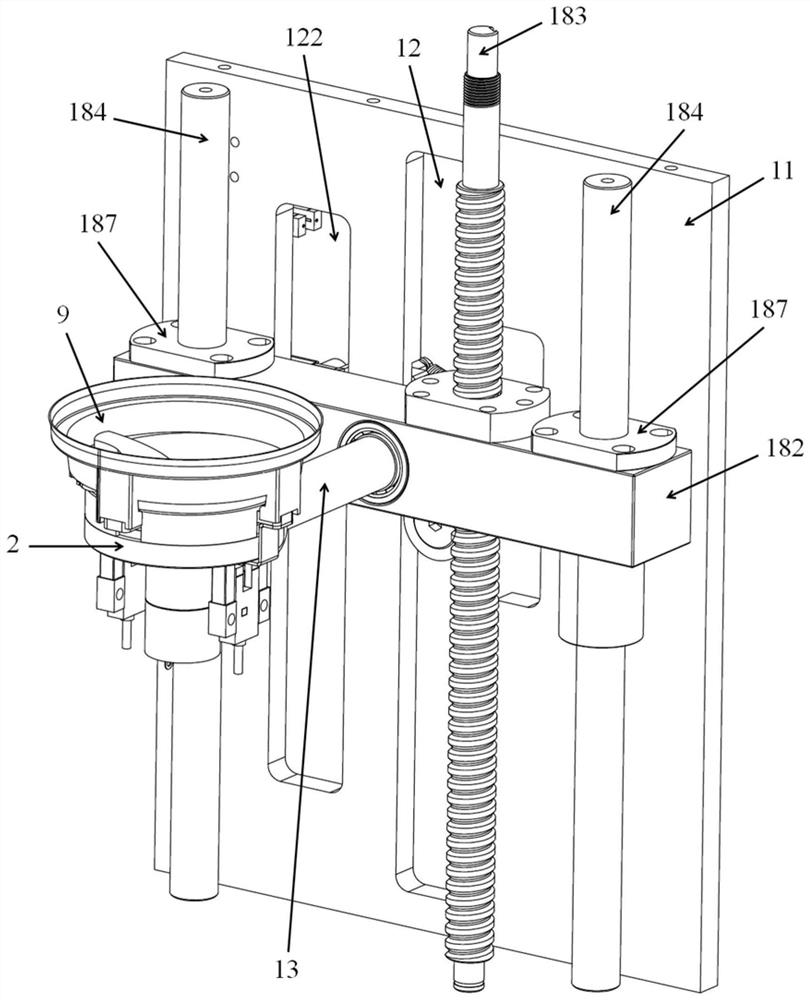 Automatic cup covering device