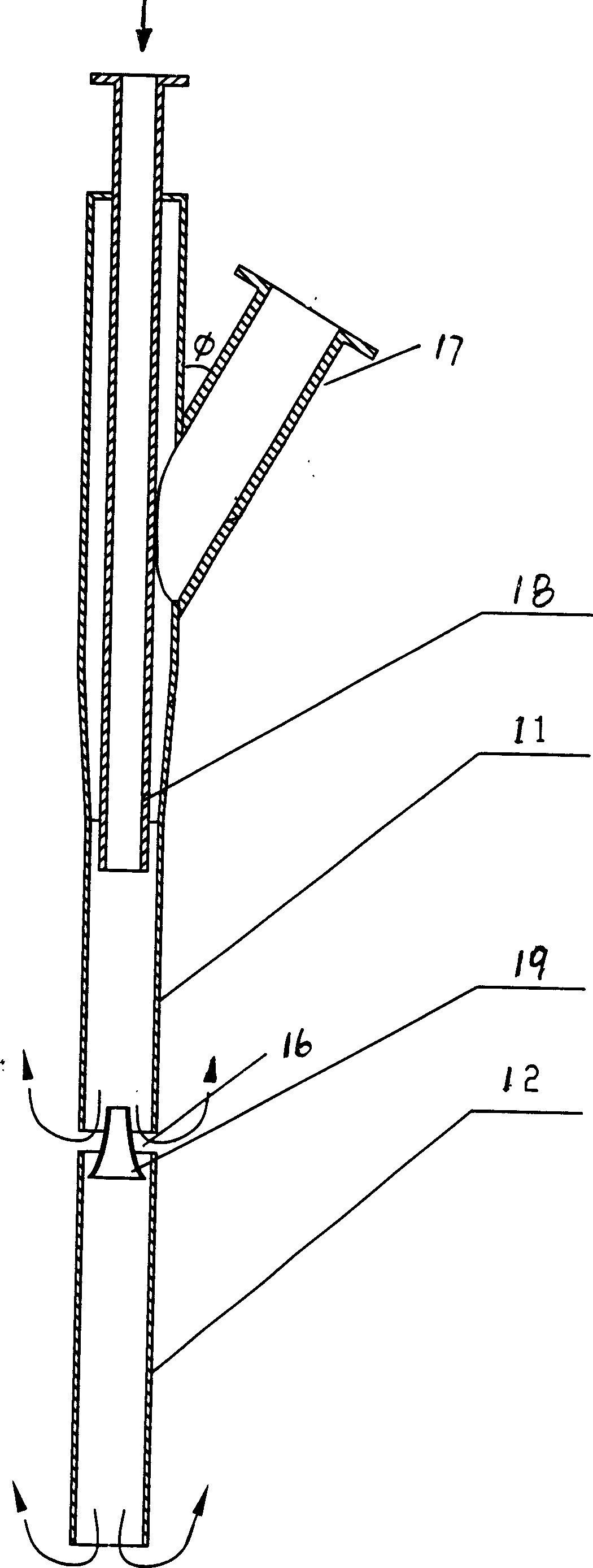 Biochemical reactor for treating sewage