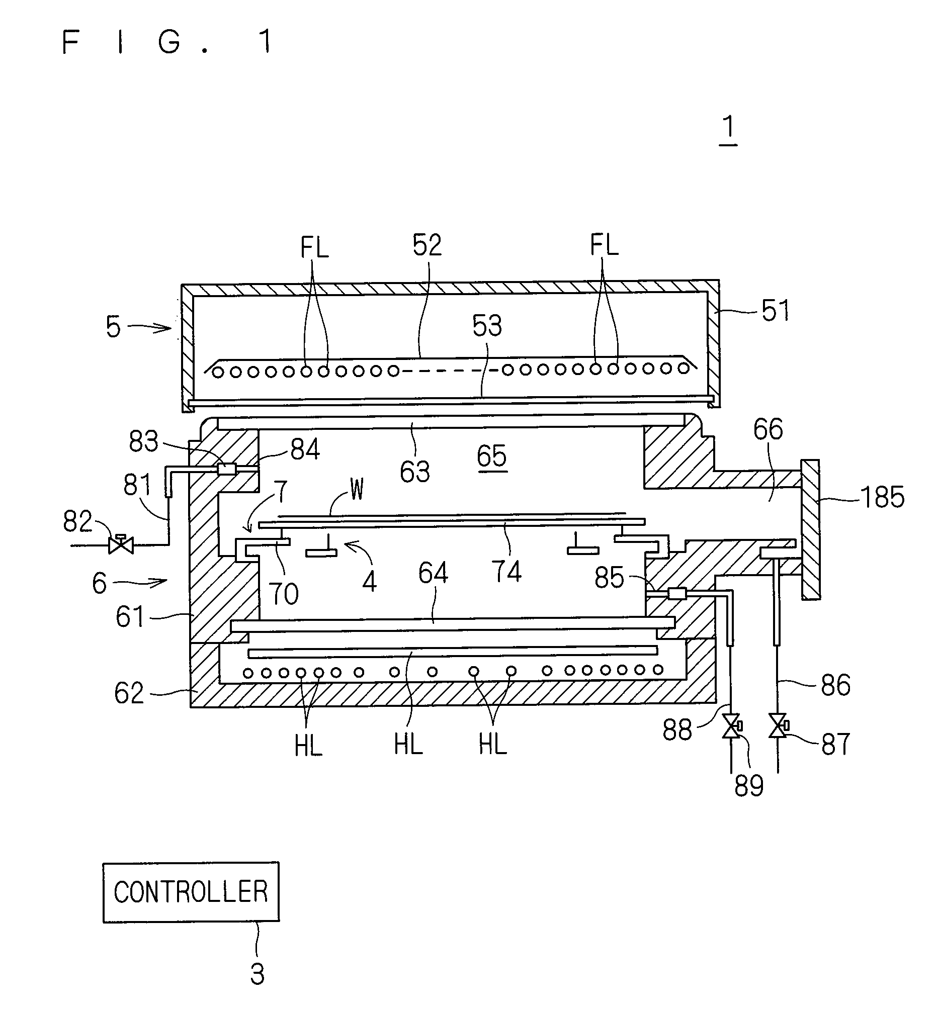 Heat treatment apparatus for heating substrate by exposing substrate to flash light