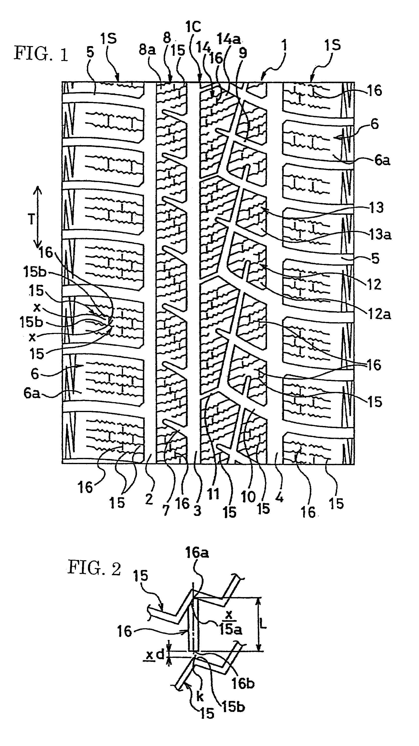 Pneumatic tire, tire mold and method of producing pneumatic tire