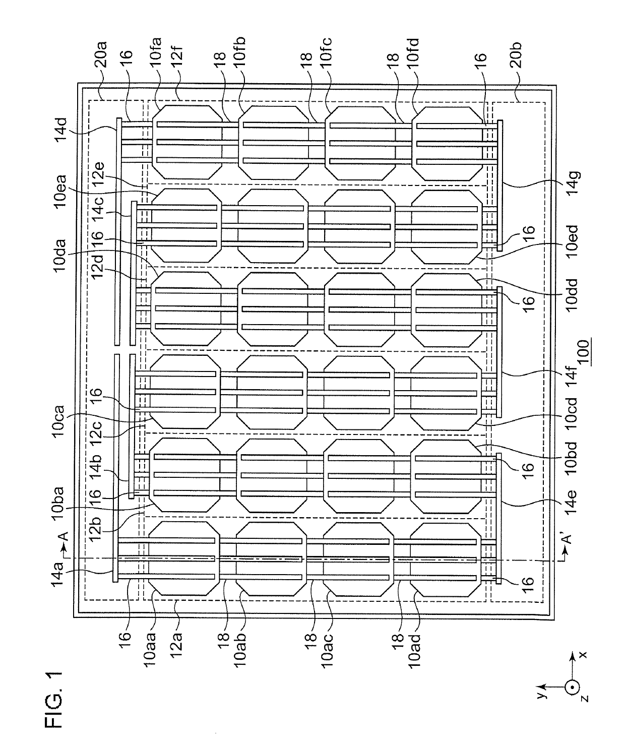 Solar cell module and solar cell including collecting electrodes on both surfaces