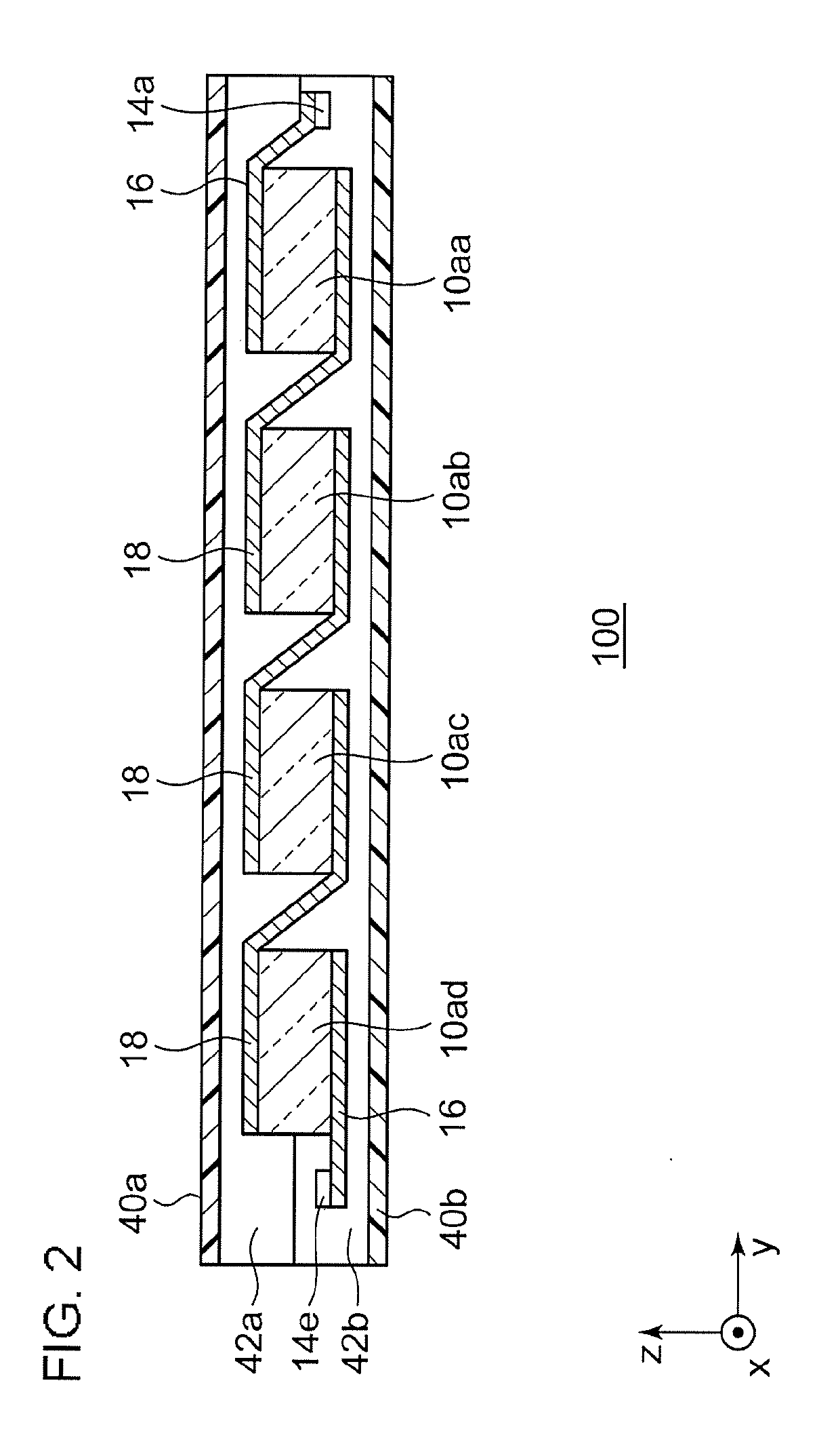 Solar cell module and solar cell including collecting electrodes on both surfaces